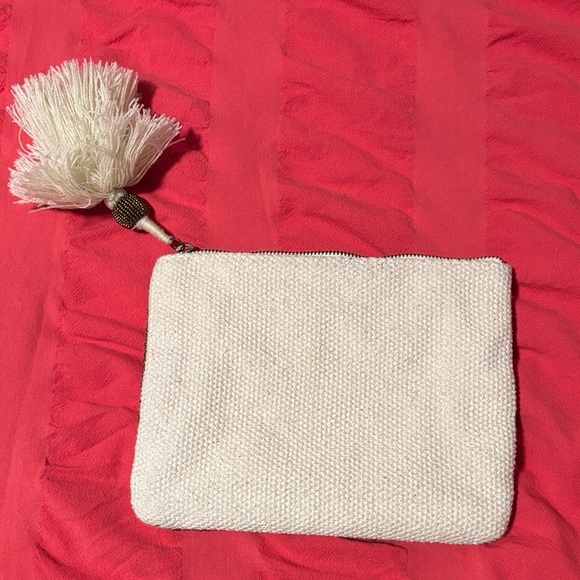 Universal Thread Beaded Clutch with Tassel - Picture 4 of 4